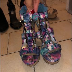 (My $13 deals) colorful wedge sandal size 6W (6.5)